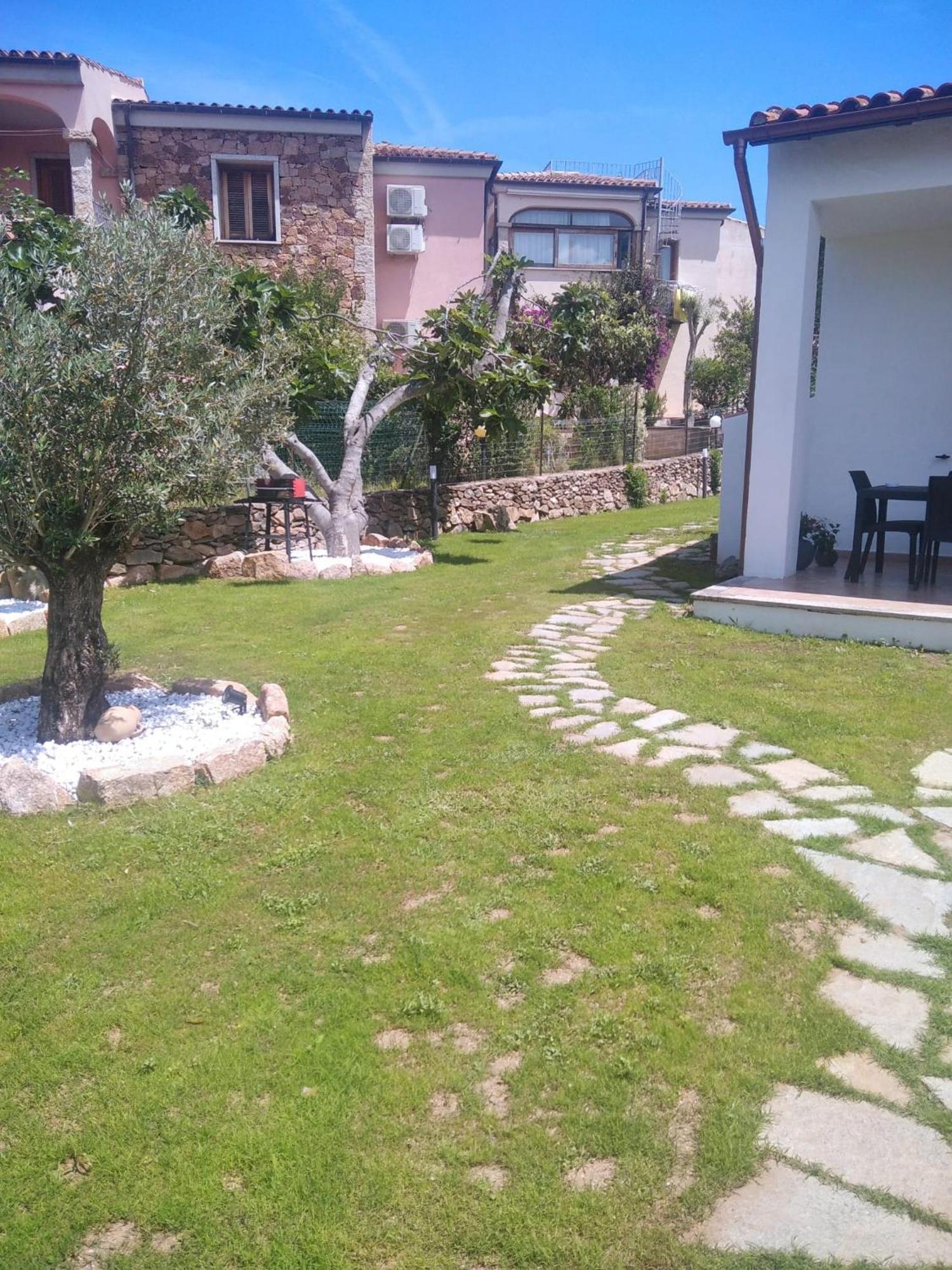 Villetta Cala D'Ambra San Teodoro  Exterior photo